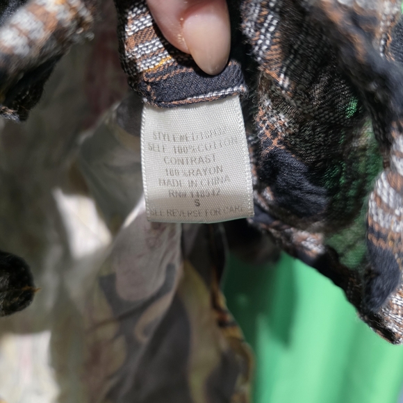 Aratta Black Plaid and Floral Button Down Shirt Upcycled Small PTP 19 - Picture 5 of 5